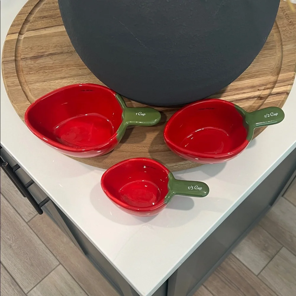 Cute.🍓🍓Measuring Cups..